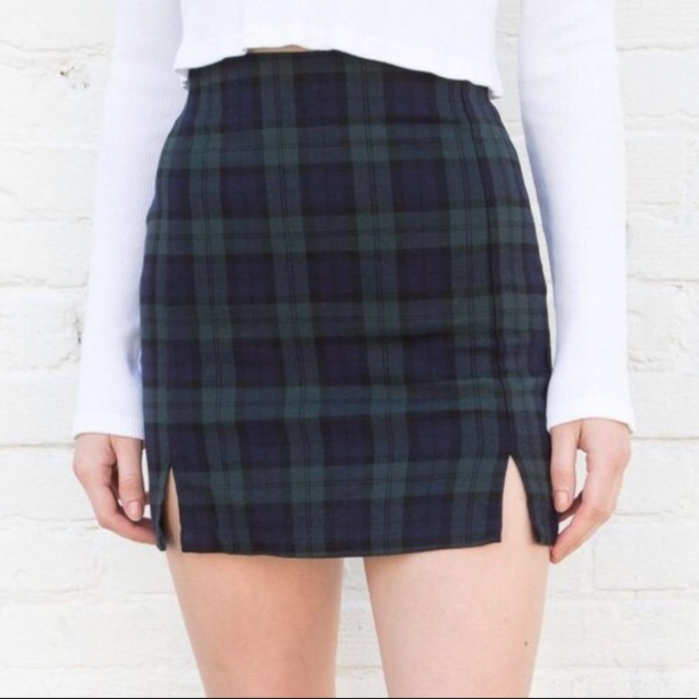Brandy Melville Green and Black Plaid Cara Skirt